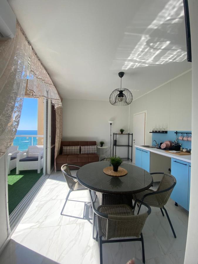 Apartment Oskar Beach Бат-Ям Екстер'єр фото